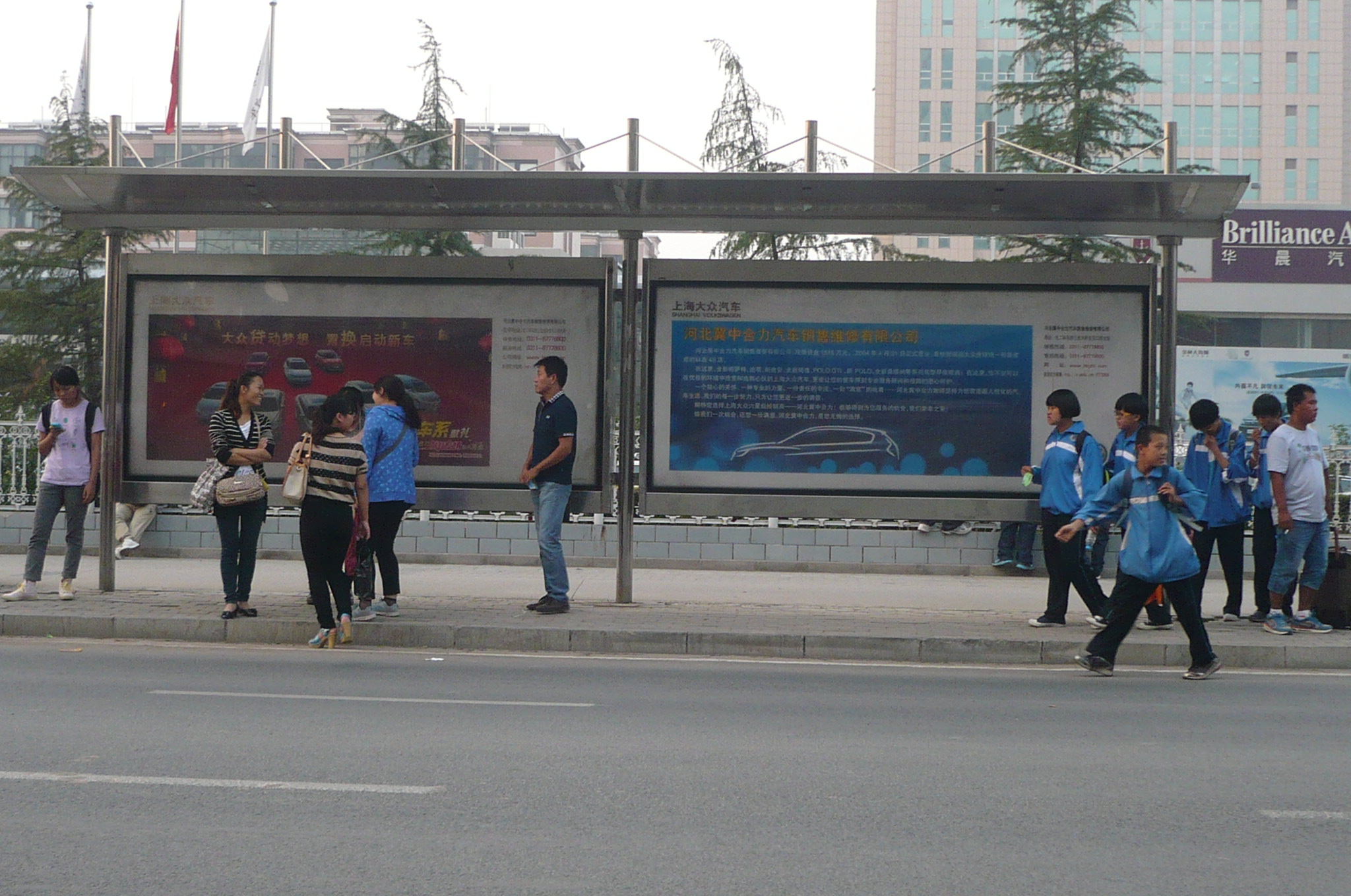 海南城市候车亭